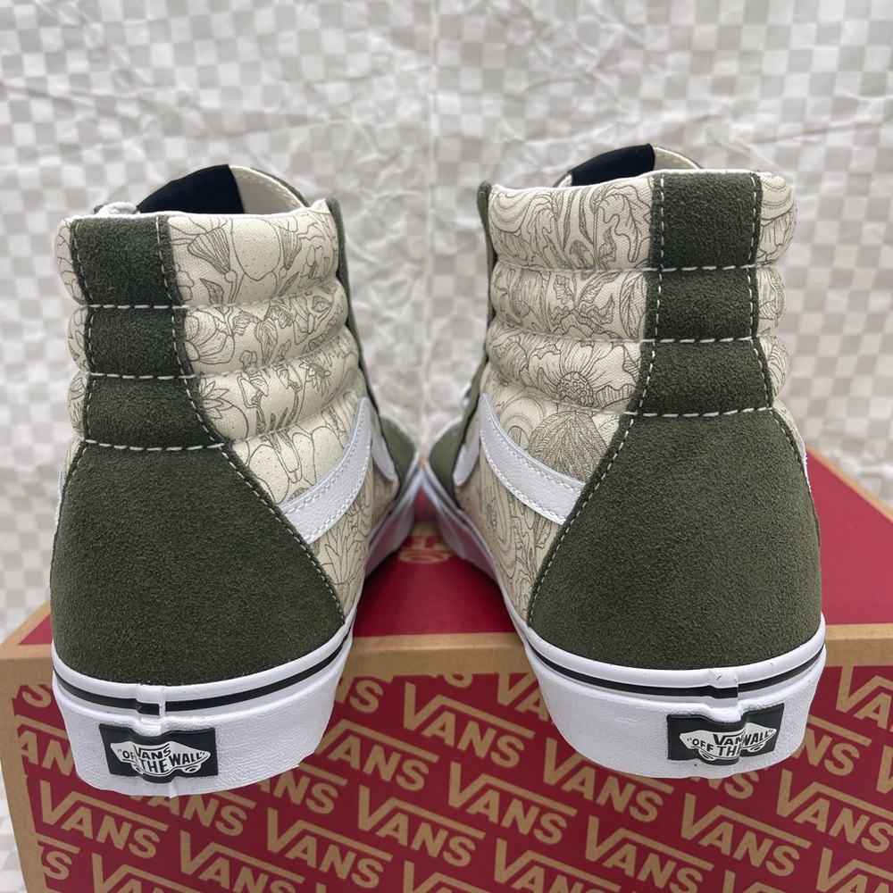 Vans Men’s Sk8-Hi
Desert Skulis Grape Leaf/ VN0A32QGRQV Sneakers - Picture 12 of 16